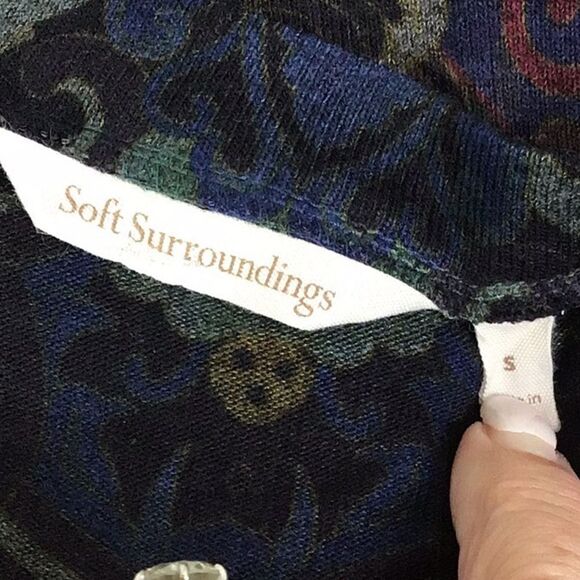 Soft Surroundings Scoop Neck High Low Asymmetric Hem Tunic Paisley Size Small - Picture 9 of 9